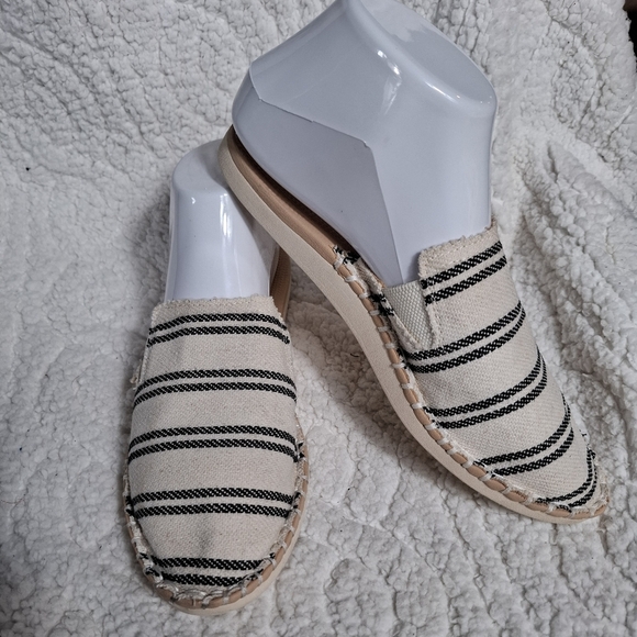 Reef slip on Striped sandals Women’s size 7.5 - Picture 2 of 9